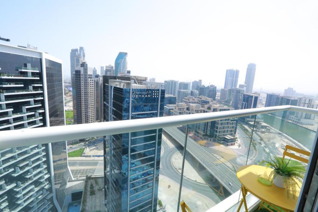 Damac Maison Prive Deluxe Studio With Burj-Khalifa View Dubai Bagian luar foto