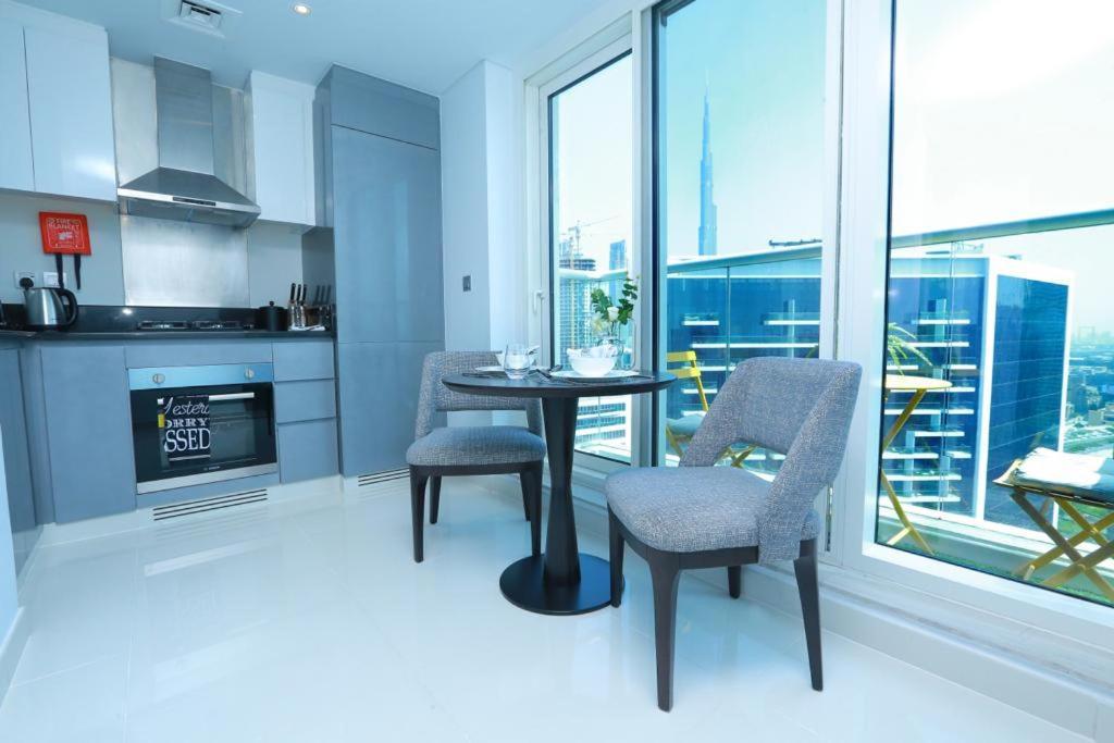 Damac Maison Prive Deluxe Studio With Burj-Khalifa View Dubai Bagian luar foto